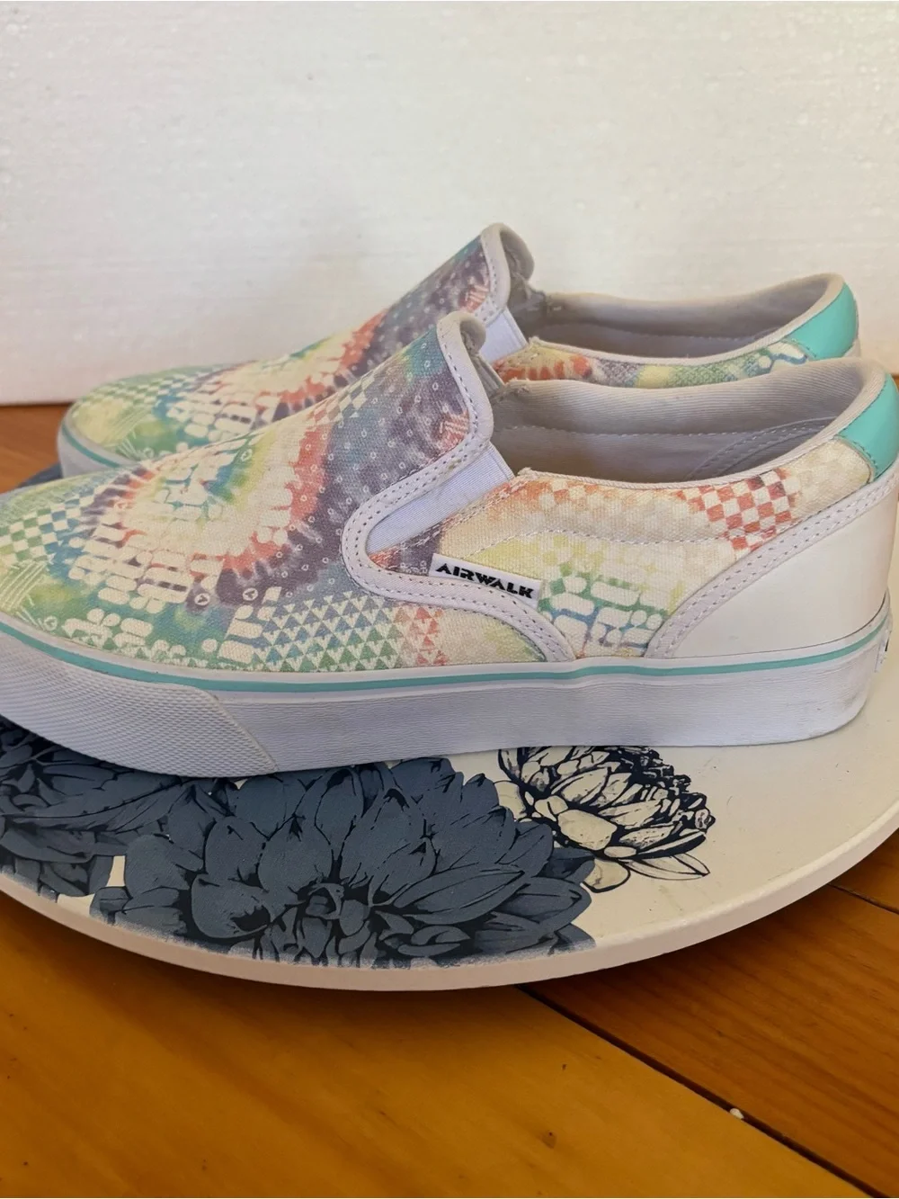 Airwalk pastel rainbow